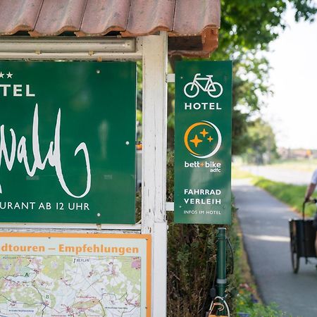 Hotel Am Wald B&B Michendorf Bagian luar foto